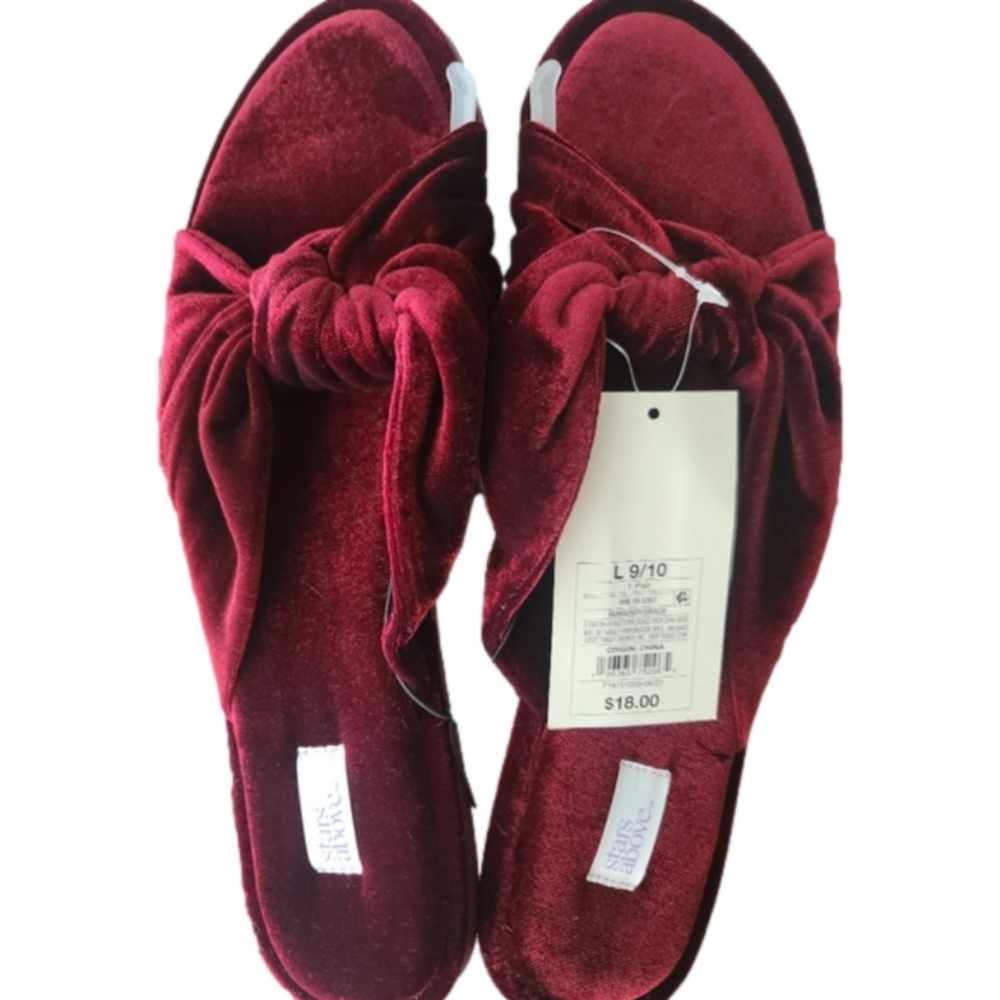 Ruby Red Knot House Slippers Women's size 9/10